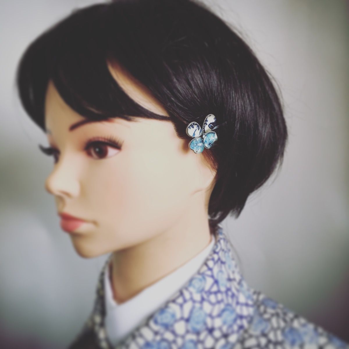 ヘアピン 蝶 青 飾り取り外し可能